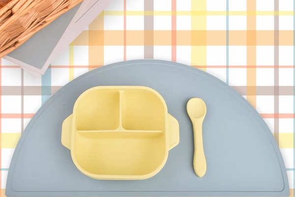 Silicone feeding mat là gì? Thảm ăn dặm cho bé OEM